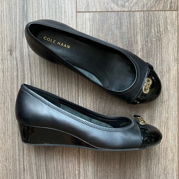 Cole Haan Shoes - Cole Haan Bow Patent Leather Wedge Heel Shoe Ballet Ballerina Gold Accent Kawaii